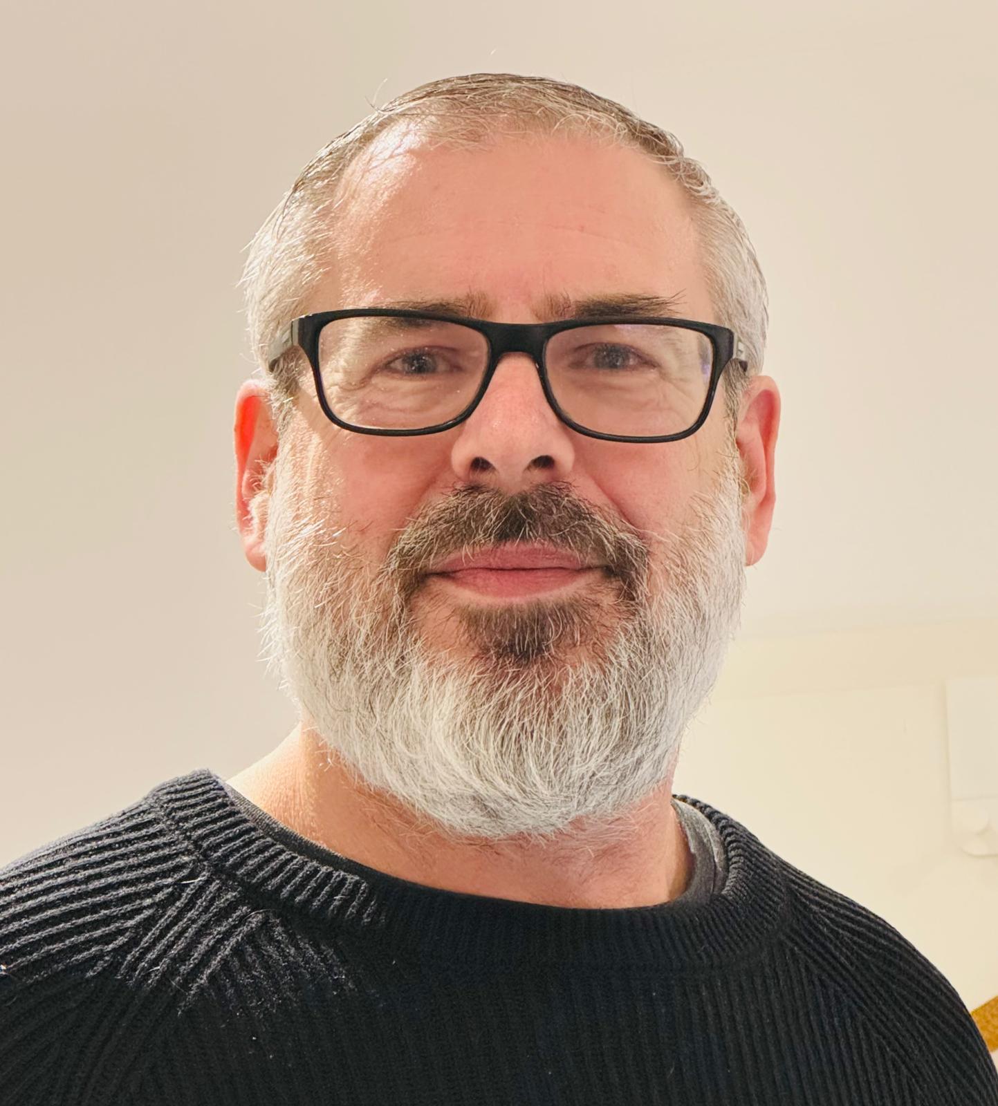 Portrait Jochen Neubauer